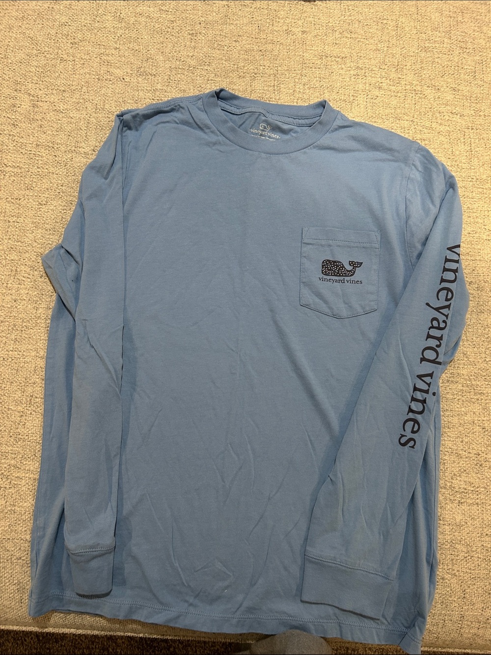 Vineyard Vines Men’s Long-Sleeve Pocket Tee — Sky Blue with Navy Logo